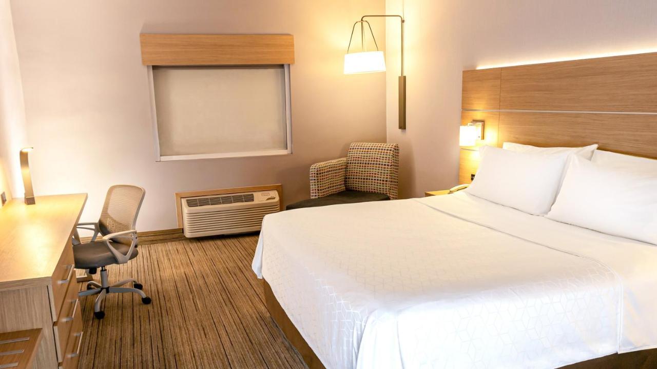 Holiday Inn Express Chihuahua By Ihg Dış mekan fotoğraf