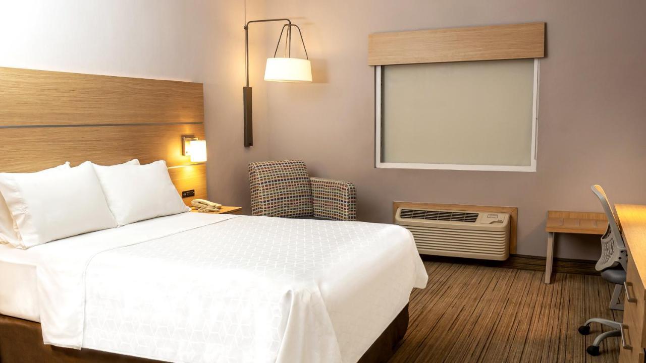 Holiday Inn Express Chihuahua By Ihg Dış mekan fotoğraf