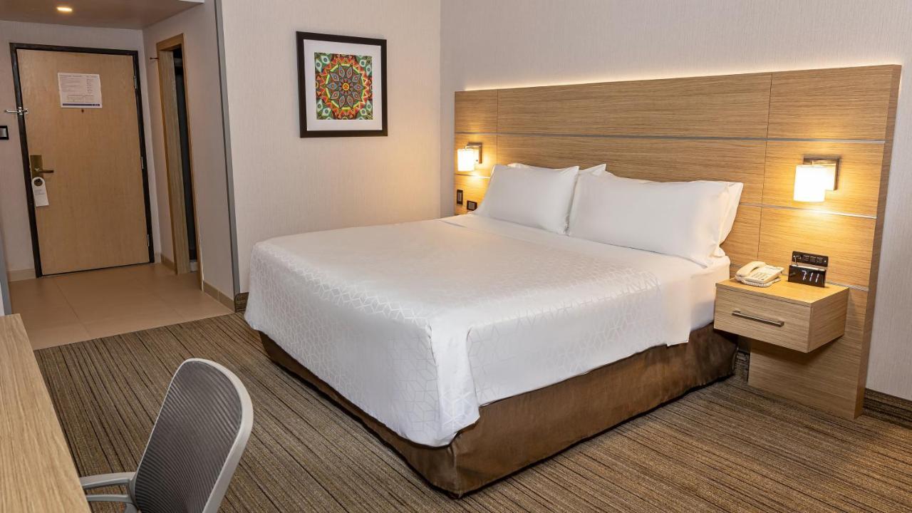 Holiday Inn Express Chihuahua By Ihg Dış mekan fotoğraf