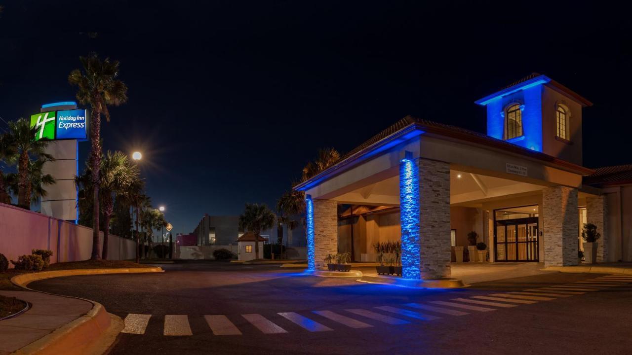 Holiday Inn Express Chihuahua By Ihg Dış mekan fotoğraf